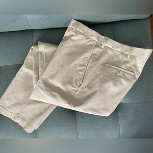Men’s Haggar khaki dress pants